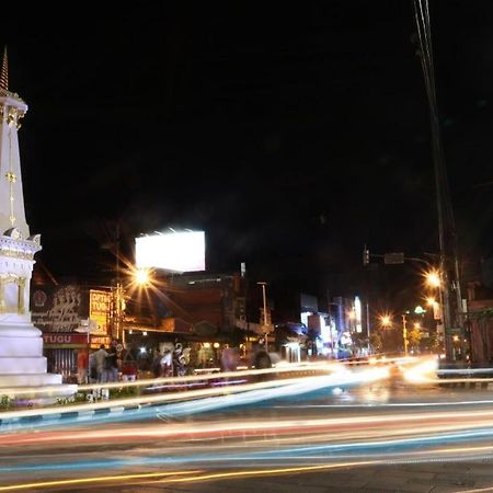 Forriz Hotel Yogyakarta Exterior foto