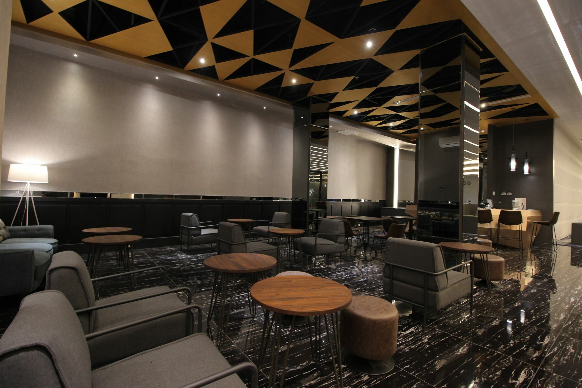 Forriz Hotel Yogyakarta Exterior foto